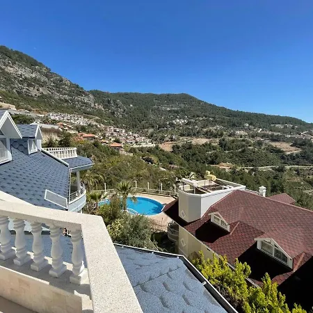 Elit 4 * Αλάνια